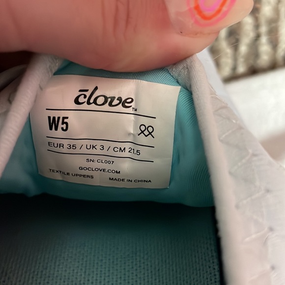 CLOVE SHOES - Picture 6 of 6